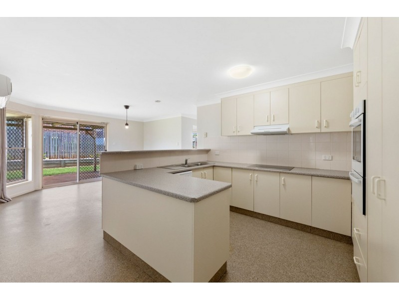 15 Todwana Court, Glenvale QLD 4350