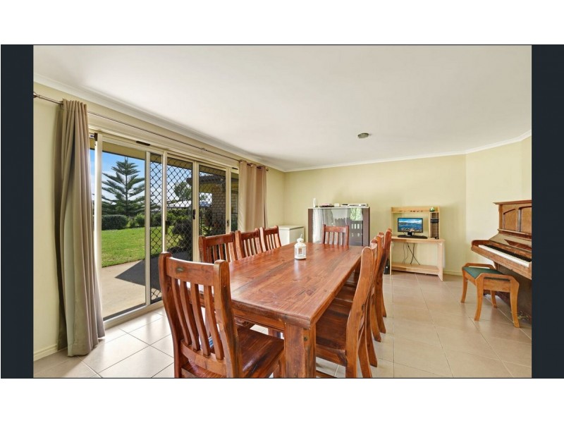 92 Peters Road, Meringandan West QLD 4352