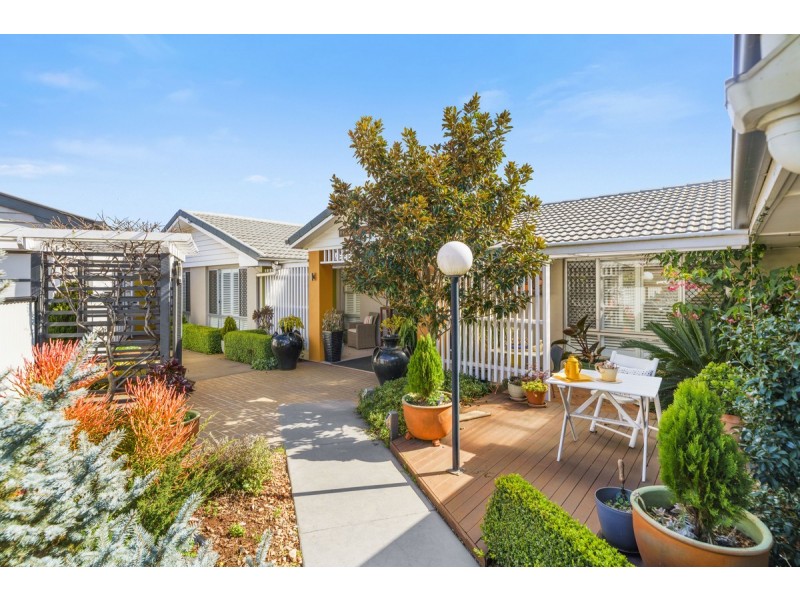 15 Risdon Street, Newtown QLD 4350