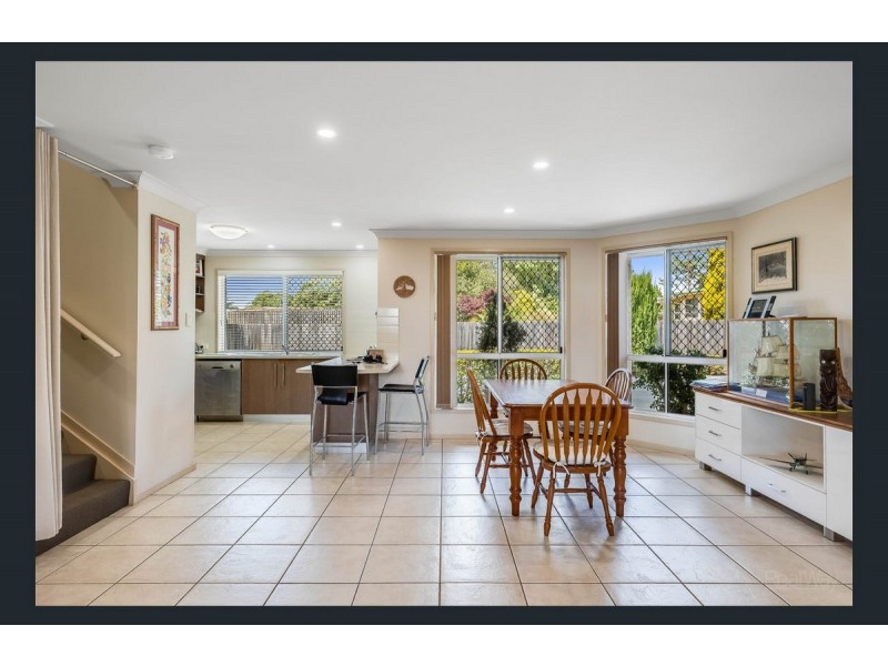 2/114 Drayton Road, Harristown QLD 4350