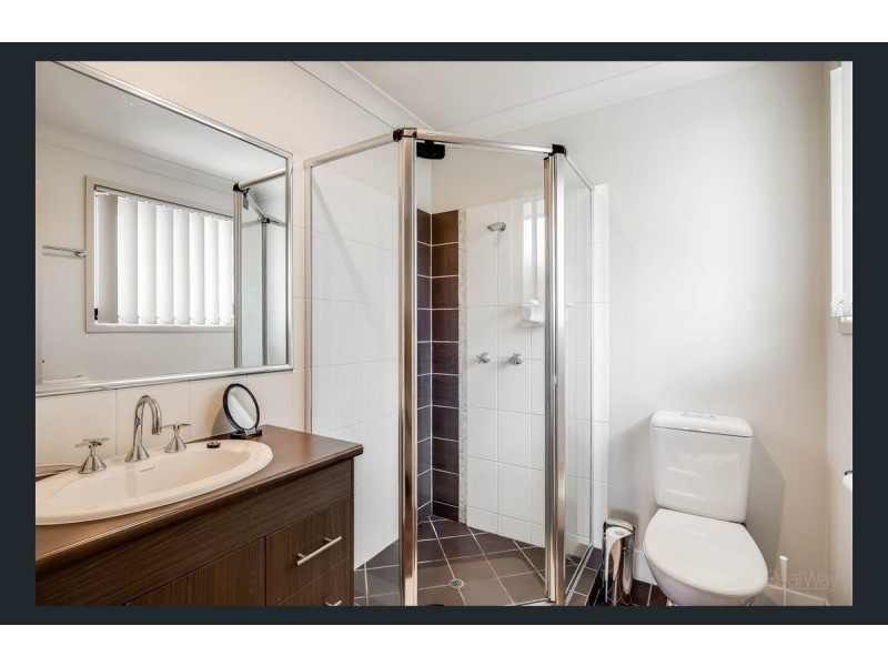 2/114 Drayton Road, Harristown QLD 4350