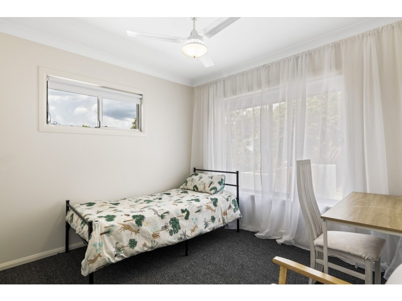 37 North Street, Mount Lofty QLD 4350