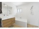 37 North Street, Mount Lofty QLD 4350