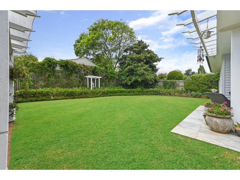 43 Alford Street, Mount Lofty QLD 4350