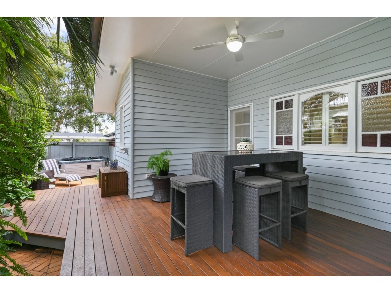 43 Alford Street, Mount Lofty QLD 4350