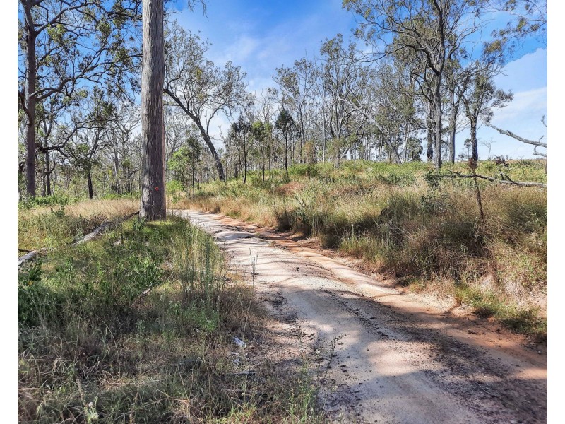 104 Andrews Dip Road, Crows Nest QLD 4355
