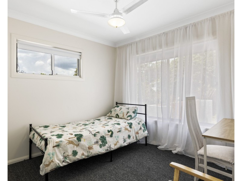 37 North Street, Mount Lofty QLD 4350