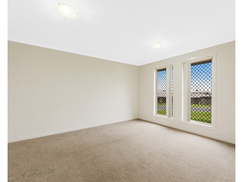 38 Wandoo Crescent, Westbrook QLD 4350