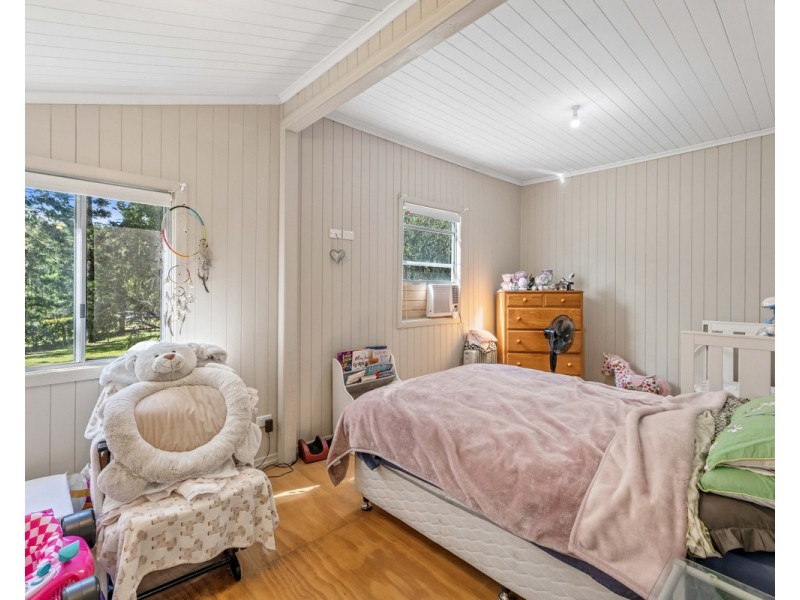 3861 Esk-Hampton Road, Ravensbourne QLD 4352