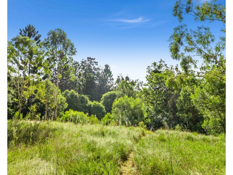 3861 Esk-Hampton Road, Ravensbourne QLD 4352