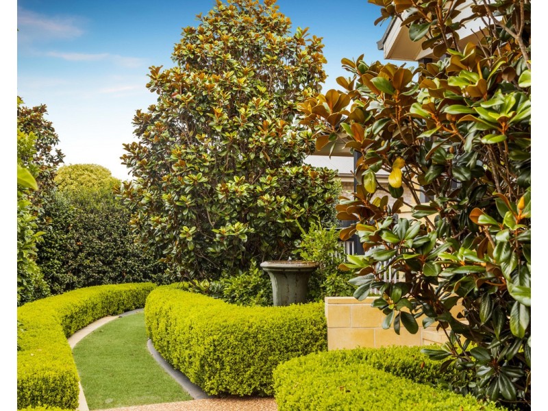 94 Spring Street, Middle Ridge QLD 4350