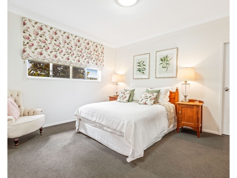94 Spring Street, Middle Ridge QLD 4350