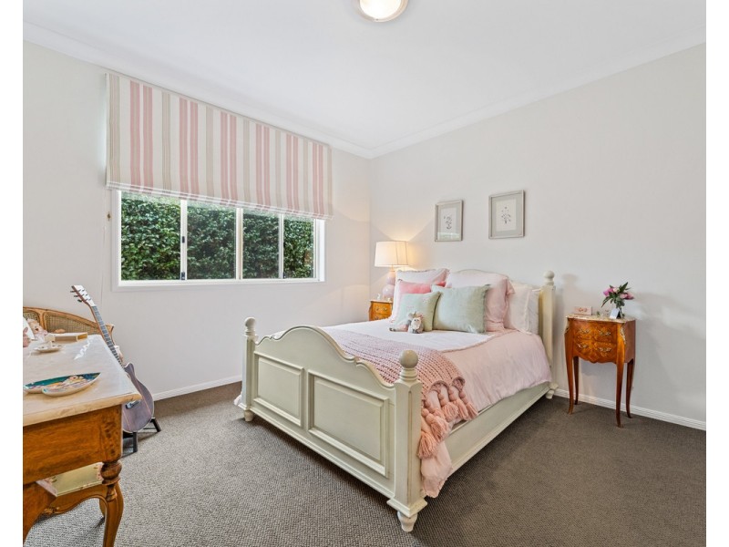94 Spring Street, Middle Ridge QLD 4350