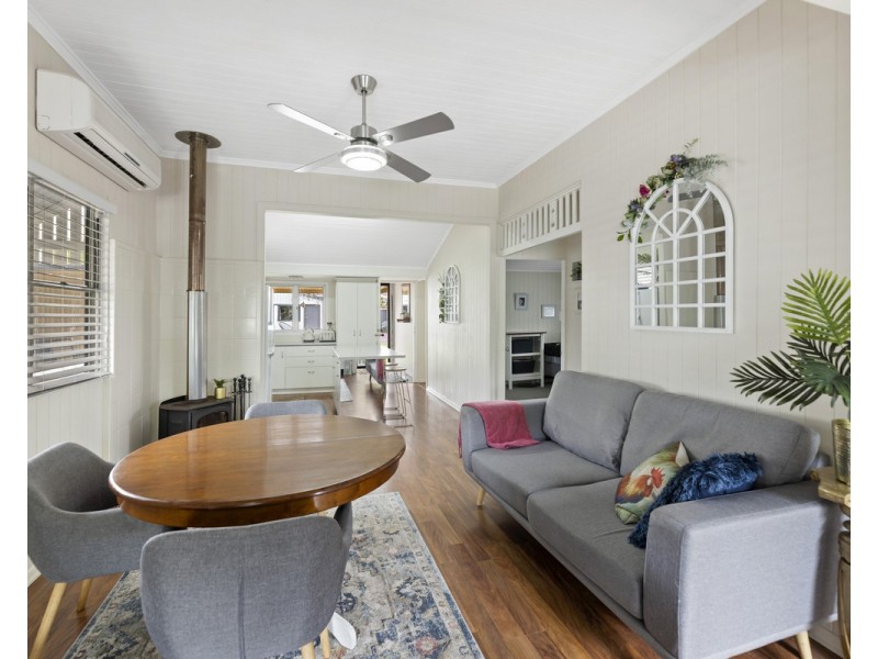 26 Henderson Street, Newtown QLD 4350