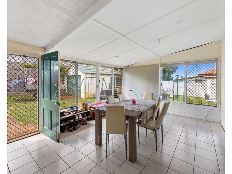 20 Mirle Street, Newtown QLD 4350