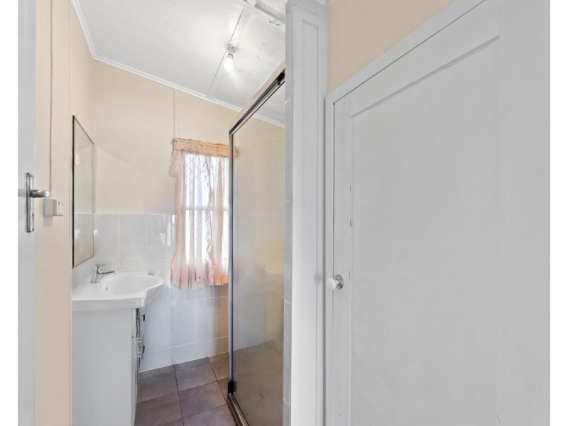 20 Mirle Street, Newtown QLD 4350