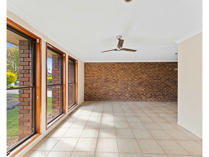 44 Traminer Drive, Wilsonton Heights QLD 4350