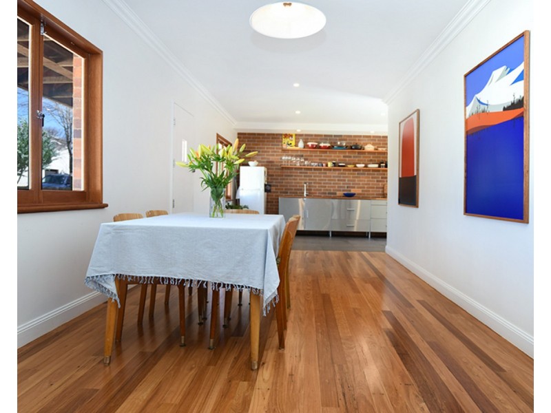 15 Henderson Street, Newtown QLD 4350