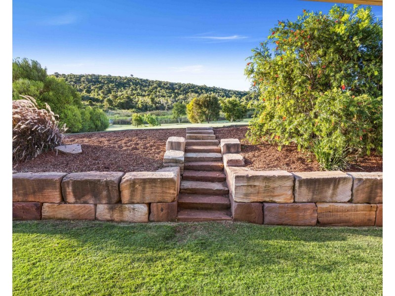 11 Panorama Crescent, Gowrie Junction QLD 4352