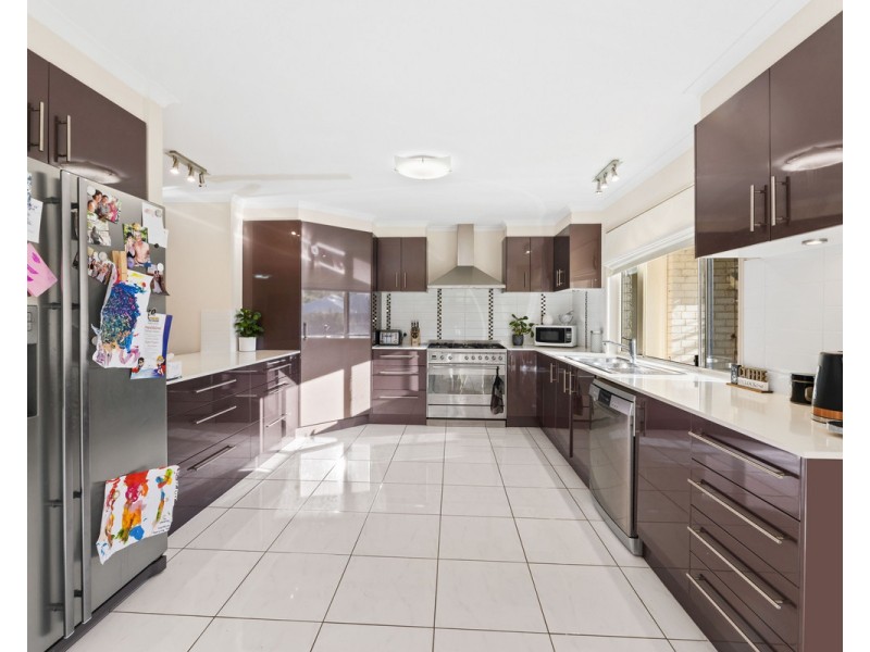 11 Panorama Crescent, Gowrie Junction QLD 4352