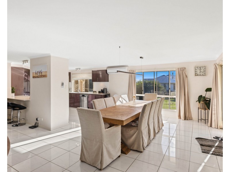 11 Panorama Crescent, Gowrie Junction QLD 4352