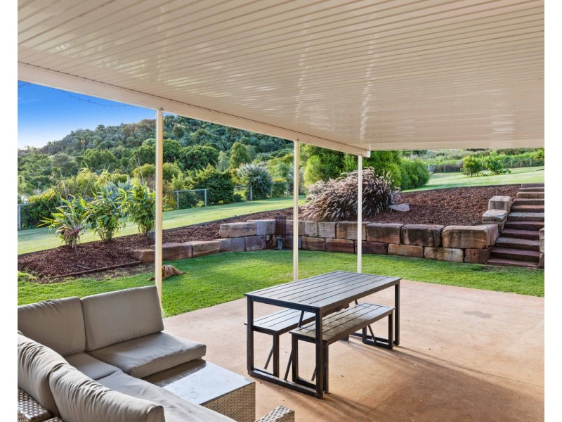 11 Panorama Crescent, Gowrie Junction QLD 4352