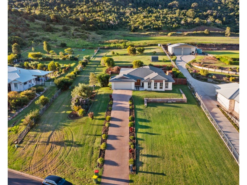 11 Panorama Crescent, Gowrie Junction QLD 4352