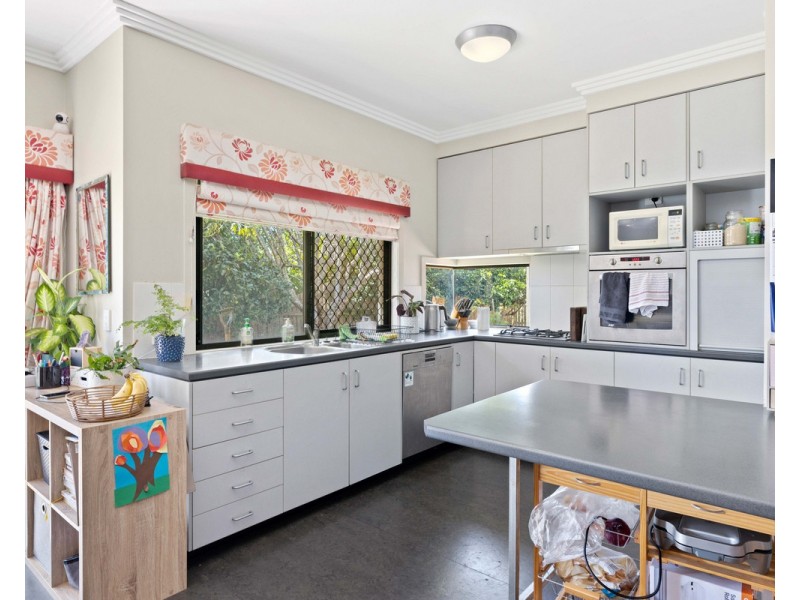 308 Ramsay Street, Middle Ridge QLD 4350