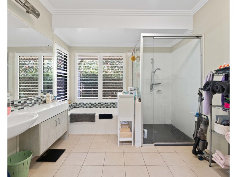 308 Ramsay Street, Middle Ridge QLD 4350