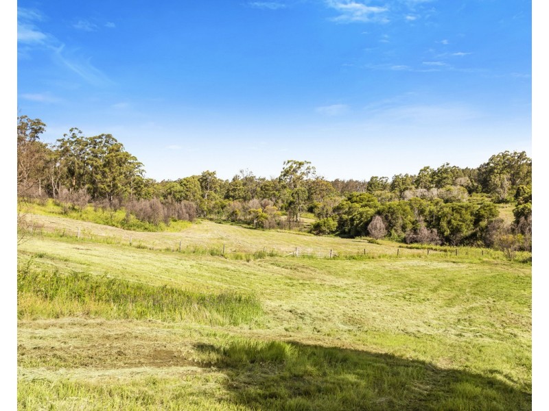 163 Ravensbourne Dip Road, Ravensbourne QLD 4352