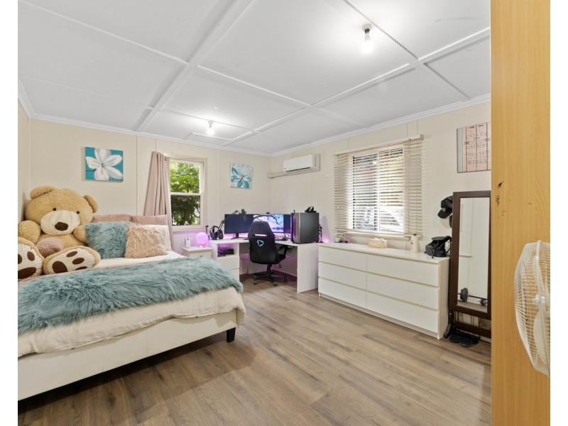 4 Toowoomba Highway, Redwood QLD 4350