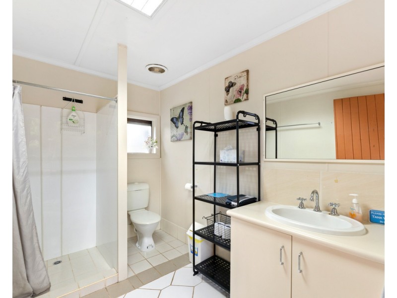 4 Toowoomba Highway, Redwood QLD 4350