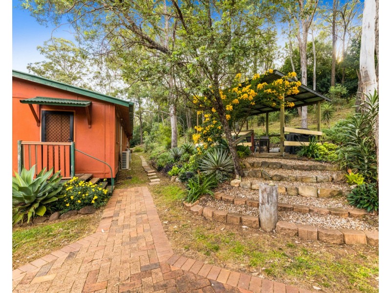 4 Toowoomba Highway, Redwood QLD 4350