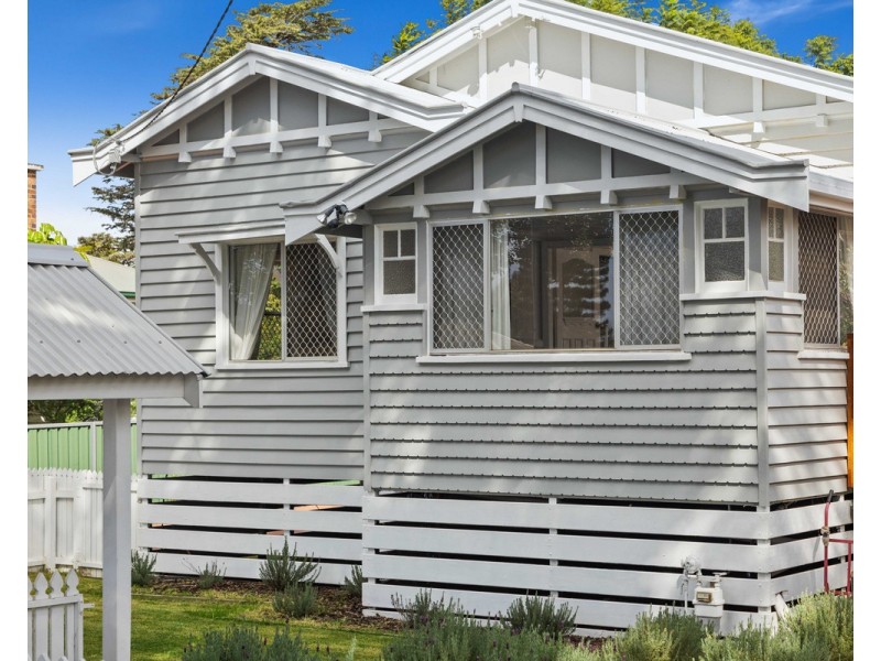 214 Russell Street, Newtown QLD 4350