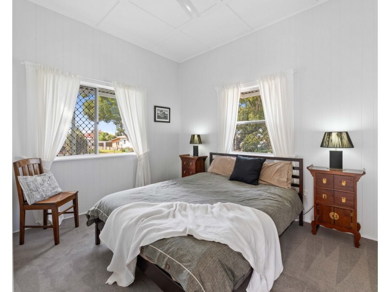 214 Russell Street, Newtown QLD 4350