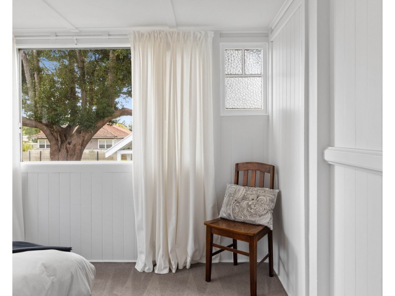 214 Russell Street, Newtown QLD 4350
