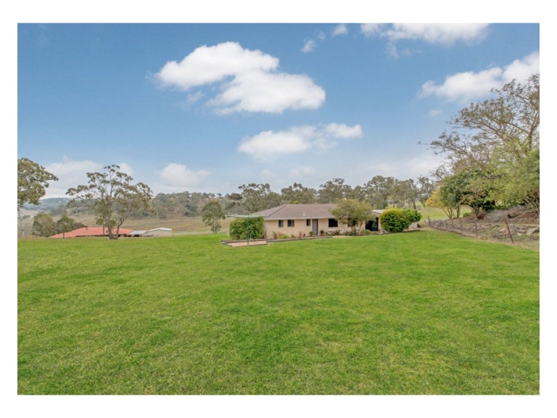 28 Junction Drive, Gowrie Junction QLD 4352
