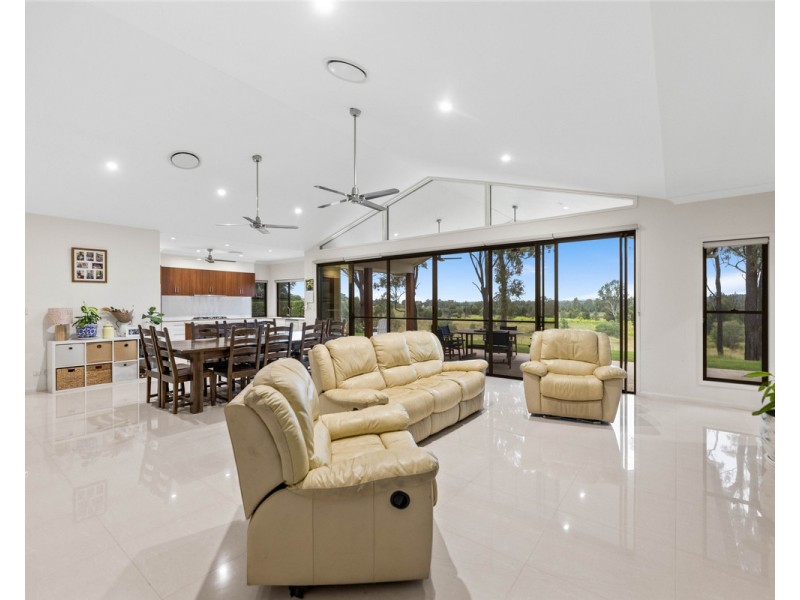 1 Kiln Street, Grantham QLD 4347