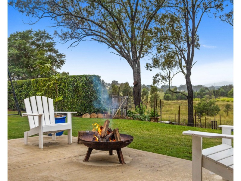 1 Kiln Street, Grantham QLD 4347