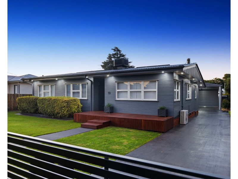 19 Stehn Street, Harristown QLD 4350