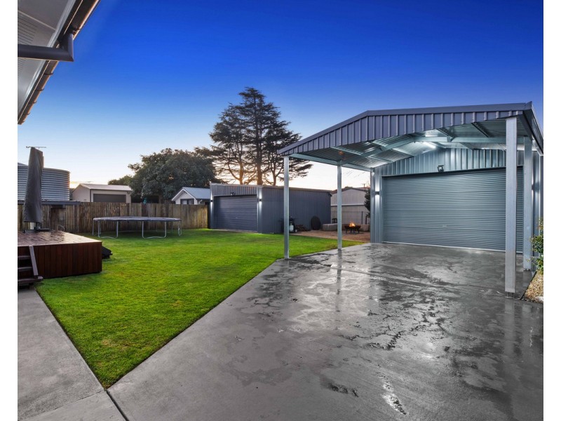 19 Stehn Street, Harristown QLD 4350