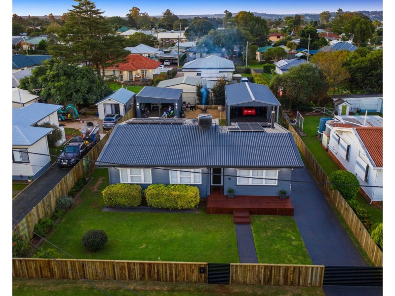 19 Stehn Street, Harristown QLD 4350