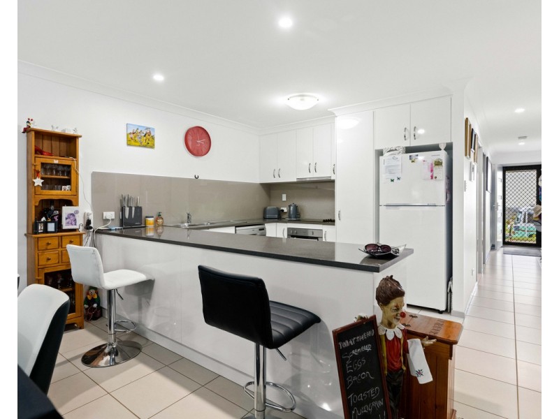 1/6 Adelaide Street, Cranley QLD 4350