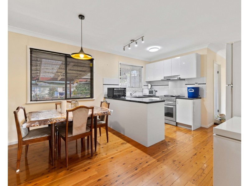 22 Quelch Street, Rockville QLD 4350