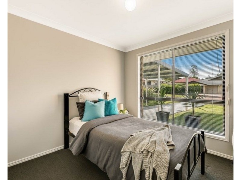10 Kauri Street, Kearneys Spring QLD 4350