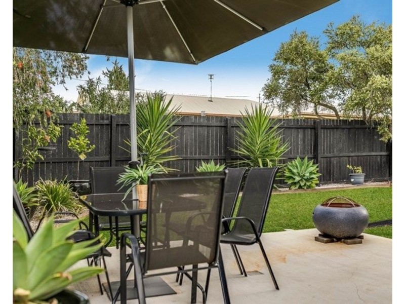 10 Kauri Street, Kearneys Spring QLD 4350