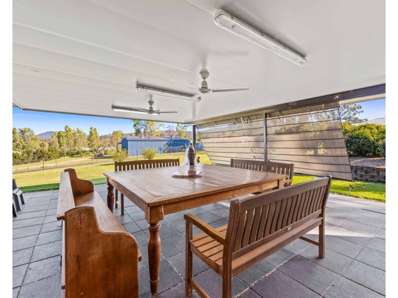 7 Kate Court, Withcott QLD 4352