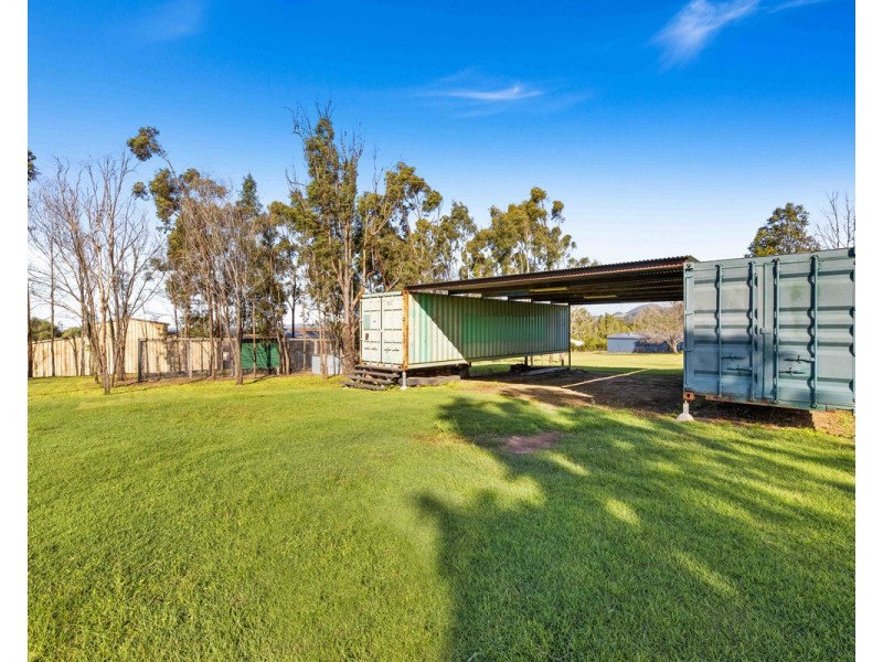7 Kate Court, Withcott QLD 4352