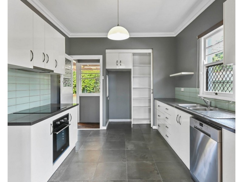87 North Street, Harlaxton QLD 4350