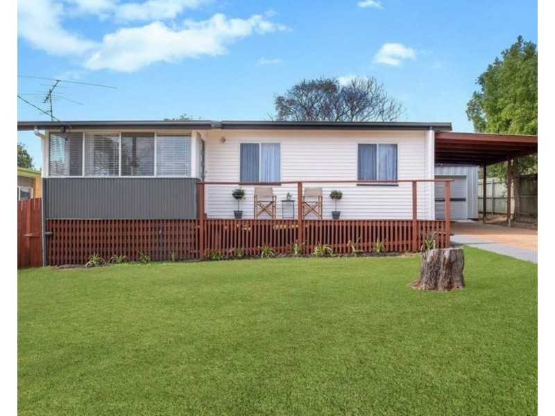 6 Reginald Street, Mount Lofty QLD 4350